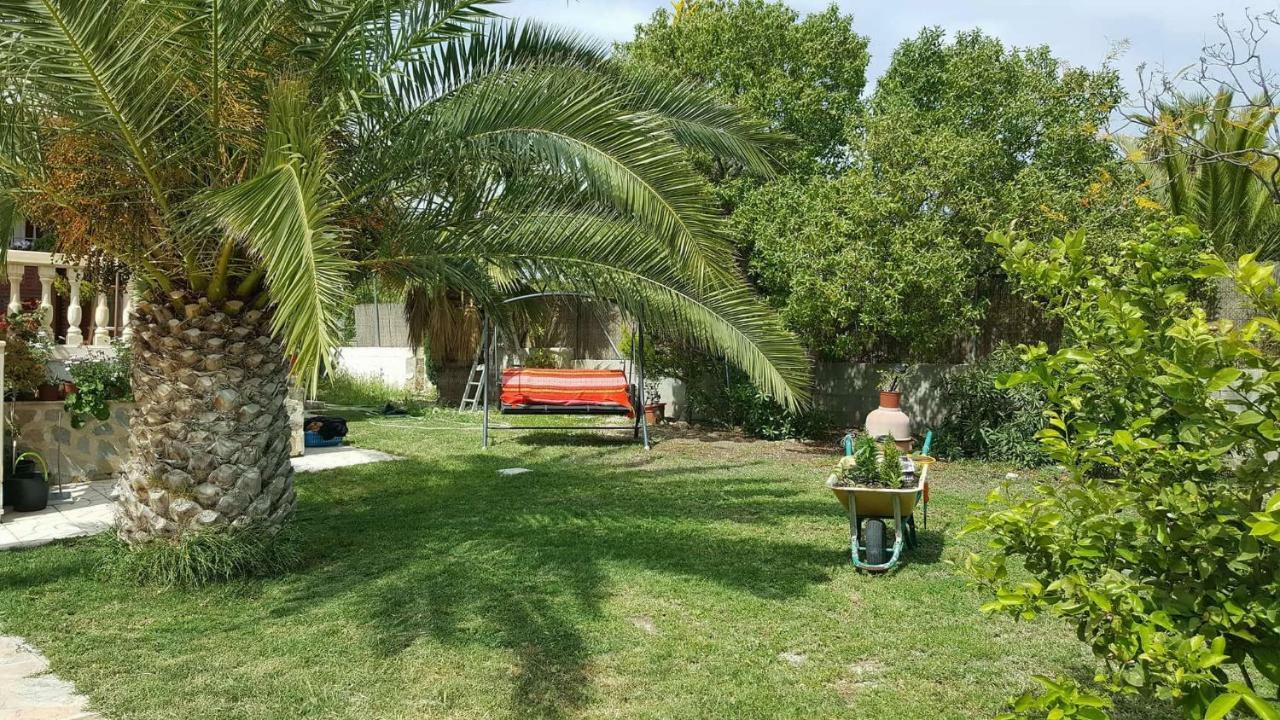בוסוט Casa De Los Amigos מראה חיצוני תמונה